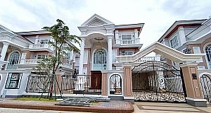 PRINCE B VILLA FOR SALE URGENT IN BOREY PENG HOUTH BOENG SNOR