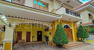 5 Bedrooms Villa With Jacuzzi Pool For Rent In Tonle Bassac Area