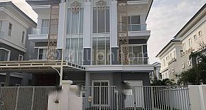 Twin Villa for sale at Borey Varina Sen sok. (VRN) ▪️វឡាភ្លោះសម្រាប់លក់ (បុរី វ៉ារីណា) ▪️គម្រោងជាប់ផ្លូវ40m ឆ្ពុះទៅផ្សារទំនើបAeon Mall2 ក្រាំងធ្នង់ (C-8884)