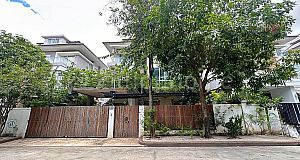 Villa Queen (𝐐𝐮𝐞𝐞𝐧 𝐁) for sale in Borey Peng Huoth 598